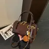 Bolso de Mano Tipo Almohada de Moda Tendencia para Mujer 2026 Nuevo Bolso de Mano Boston Textura Elegante Bolso de Hombro Único Cruzado