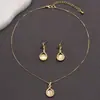 Diseño de Pendientes de Ojo de Gato Incrustados de Diamantes, Pendientes de Verano de Alta Gama, Lujo Ligero de Nicho, Pendientes y Accesorios Versátiles de Alta Gama