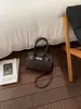 Bolsa de Mão Versátil com Padrão de Crocodilo para Mulheres 2026 Novo Modelo para Trabalho e Deslocamento Bolsa Platina Bolsa de Ombro Único Transversal Tendência