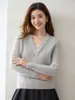 Suéter de cachemira para mujer de otoño e invierno, cuello en V cruzado, textura acanalada vertical, estilo corto, suéter de punto elegante y adelgazante para usar en capas