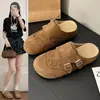 Mules planos estilo Birkenstock de suela gruesa para mujer, nuevo modelo otoño 2026, para aumentar la altura, zapatos cerrados planos retro para uso en exteriores