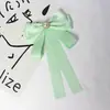 Pajarita para Mujer, Moño Grande en Verde Claro con Pasador de Cinta de Perlas, Broche Accesorio Estilo Universitario, Broche de Perlas
