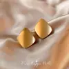 Aretes de Oro al por Mayor Transfronterizos para Mujer 2025 Nuevo Estilo Caliente Aretes Elegantes de Alta Gama Diseño Nicho Aretes de Metal