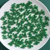Accesorios de Resina Adornados Rojo y Verde Navideño Pegamento de Crema Casero Material para Pasador de Pelo Agujero Zapatos Imán de Refrigerador