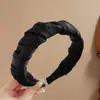 Faixa de Cabelo Plissada de Seda Estilo Francês para Mulheres com Testa Alta, Faixa Versátil de Verão Ins, Moda para Lavar o Rosto e Acessório para Cabeça ao Ar Livre
