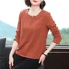 Camiseta Fashion de Manga Longa para Mulheres, Corte Solto, Novo Estilo 2026, Roupa para Mães de Meia-Idade, Camiseta Básica Rejuvenescedora, Roupa Elegante para Outono, Peça de Sobrepor