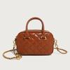 2025 Primavera y Verano Nuevo Nicho Fragante Romboidal Cadena Bolso Almohada Moda Portátil Hombro Cruzado Bolso Bowling