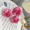 Flor de estambre tejida a mano producto terminado con pétalos puntiagudos hacia afuera, flor de rosa tejida, regalo para cumpleaños y Navidad, flor realista de ganchillo