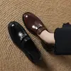 Bons Itens Voltaram! 2026 Mocassins Retrô com Salto Bloco de 3,5cm e Detalhes em Metal para Mulheres, Tamanhos Grandes Disponíveis para Envio Internacional 33-43