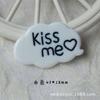 DIY Chaveiro de Letras Inglesas Coreanas 'Kiss me' Acessórios Pingente de Letra de Resina Capa de Celular Material de Beleza