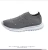 2022 Nuevos Zapatos Deportivos Transpirables Casuales de Comercio Exterior con Pedrería Talla Grande Zapatos Tejidos Voladores Malla Tenis de Moda para Mujer