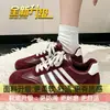 Zapatillas blancas súper modernas y versátiles, zapatos deportivos casuales planos de nicho para mujer, nueva colección 2026, zapatillas de entrenamiento retro alemanas increíblemente elegantes