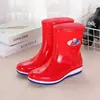 Botas de lluvia de goma PVC para mujer con suelas gruesas, elegantes y ligeras, impermeables para lluvia y sol, adecuadas para uso en la cocina, a prueba de fugas