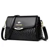 Bolsa Quadrada Pequena Feminina Simples e Versátil Bolsa Feminina 2025 Nova Bolsa de Ombro para Mãe de Meia-Idade Bolsa Transversal Dropshipping