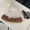Gorro de punto de felpa gruesa para mujer, de lana resistente al frío, cálido, con protección para los oídos, para el rostro, versión coreana pequeña, para cabeza grande, para otoño e invierno.