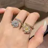 Anillo Abierto de Flor con Circonita Bañado en Oro Real de 18 Quilates, Anillo para Dedo Índice de Estilo de Nicho de Lujo Ligero de Gama Alta, Accesorio de Mano Versátil y Elegante