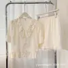 Pijama de Verano Nuevo Estilo con Cuello de Solapa y Lazo, Manga Corta y Pantalones Cortos para Mujer, Exquisito y Sencillo Set de Ropa para el Hogar de Color Sólido para Mujer