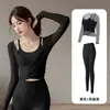 Top de Yoga em Renda Nevoeiro para Mulheres, Modelagem Justa, Estilo Curto, Roupa Esportiva que Pode Ser Usada Fora, com Bojos