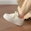 Zapatos blancos de verano para mujer para combinar con faldas, nuevo modelo 2026, zapatillas deportivas casuales de suela gruesa versátiles y de moda