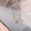 Elegante y Versátil Collar con Colgante de Zirconia de Seis Garras para Mujer Diseño de Nicho de Alta Gama Cadena Fresca para Clavícula Venta al por Mayor Transfronterizo