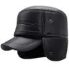 Gorro de invierno para hombre, forrado de forro polar para abrigar, protector de orejas, gorro de algodón, gorro de piel, adecuado para hombres de mediana edad y ancianos, gorro plano engrosado para clima frío