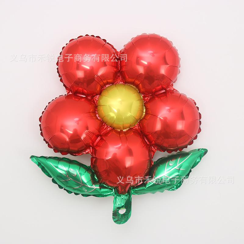绿叶五瓣花红色