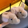Chinelos de algodão infantis de inverno, unissex, quentes e forrados com fleece, apresentando um design fofo de elefante, perfeitos para uso pai-filho, macios e confortáveis para uso interno, com design de calcanhar fechado