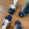 Zapatillas de entrenamiento nicho estilo americano retro alemán para mujer, nuevo lanzamiento otoño 2026, zapatos de mujer de suela gruesa, zapatillas casuales versátiles y elegantes