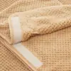 Toalha de salão de beleza conjunto de três peças toalha de banho fronha lençol capa de cama pano para cuidados com a pele touca para a cabeça absorvente logotipo