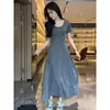 Vestido de Manga Corta de Nicho Inspirado en el Diseño para Mujer, Nuevo Estilo Verano 2026, Vestido Largo que Revela la Cintura con Aberturas y Ceñido a la Cintura, Vestido Negro de Corte A