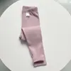 Nova coleção de outono de leggings para meninas: leggings elásticos de algodão puro para meninas, calças versáteis e justas para bebês meninas