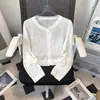 Cardigan Curto de Tricô Versátil com Recortes Protetor Solar Coreano para Mulheres, Novo Lançamento Verão 2025 Slimming Outerwear Top Curto Camisa para Ar Condicionado