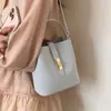 Bolsa de Mão para Mulheres 2026 Novo Estilo de Alta Qualidade Tendência Bolsa de Ombro Primavera Exquisita Diária para o Trabalho Bolsa Transversal Saco