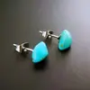 Aretes de grava de ágata gema amatista piedra natural cruda aretes simples para mujer acero inoxidable 316 pasadores de oreja al por mayor