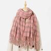 Cachecol Xadrez Transfronteiriço para Mulheres, Xale Quente de Inverno, Luxo Leve, Moda de Ponta, Estilo para o Dia a Dia, Cachecol Longo com Franjas, Atacado
