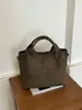 Bolso de axila con diseño retro personalizado de moda europea y americana, nuevo estilo primavera 2025, bolso de hombro y bandolera versátil y elegante para mujer