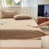 Juego de tres piezas de gorro de cama de terciopelo de leche engrosado Cubierta protectora de cerramiento completo de 360 grados Simmons cubierta de colchoneta marrón venta al por mayor generación