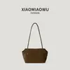 Nova bolsa de ombro em camurça transfronteiriça outono/inverno, uma bolsa de mão retrô versátil e estilosa para o uso diário, adequada tanto para ocasiões casuais quanto para o trabalho.