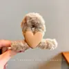 Pin de tiburón de peluche de dibujos animados, un pasador de pelo de tamaño grande y alta gama para crear peinados elaborados, una pinza de pelo de garra para mujer, un delicado accesorio para el cabello