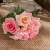 Ramo de Rosas Fabricante de Flores Artificiales Flores Falsas Plantas Verdes Venta al por Mayor Decoración de Bodas Manualidades Flores de Mano Muro de Rosas