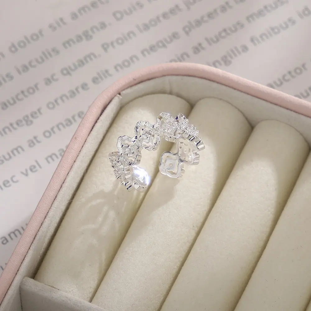 R1323 (3).jpg