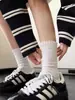 Calcetines de encaje estilo ballet primavera y otoño, calcetines blancos para la pantorrilla estilo JK, calcetines negros de media pantorrilla, calcetines holgados de rayas verticales para niñas