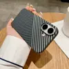 Patrón de Fibra de Carbono Adecuado para Funda de Teléfono Móvil Apple 16Pro, Funda Dura Magnética, Funda Protectora Ultradelgada Resistente al Desgaste para Iphone15Pro