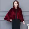 Jaqueta Echarpe de Veludo com Toque de Luxo, Combinada com um Qipao, Jaqueta Bordada Elegante para Mulheres, Capa Curta Bordada para Mulheres