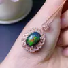 Colgante de Ópalo Negro Puro Natural y Súper Hermoso, Hecho a Mano con Materiales Cuidadosamente Seleccionados, Hermosos Colores, Buenos Cristales y Lleno de Fuego, Popular Más Allá de las Fronteras