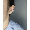 473 Diseño de Nicho de Lujo Ligero Estilo INS Coreano Clip para Oreja con Lazo de Zirconia que Combina con Todo Plata de Ley S925 Individual Texturas para Mujer