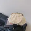 Nuevo bolso de noche para mujer con encaje de malla, cierre plisado, bolso de mano, diseño dulce estilo coreano, bolso cruzado con cadena de perlas