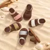 Sandalias Tejidas de Punta Abierta para Niñas Suela Suave Antideslizante Velcro Estilo Retro Sencillo Zapatos de Princesa para Niñas