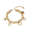 Pulseira de Aço Titânio com Trevo de Quatro Folhas Vazado Dupla Camada Transfronteiriça para Meninas, Luxo Acessível, Joia de Mão Moderna e Versátil, Corrente Grossa Estilo Simples Ins