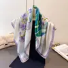 Lenço de Seda Estampado Fresco e Natural Lenço Quadrado Xale de Alta Qualidade Lenço Quadrado Pequeno Versátil para Pescoço Lenço Feminino